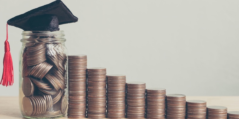 Best MBA Student Loans for Pursuing Higher Education in 2024